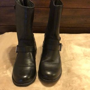 Black Nine West boots buckles and zip size 6.5